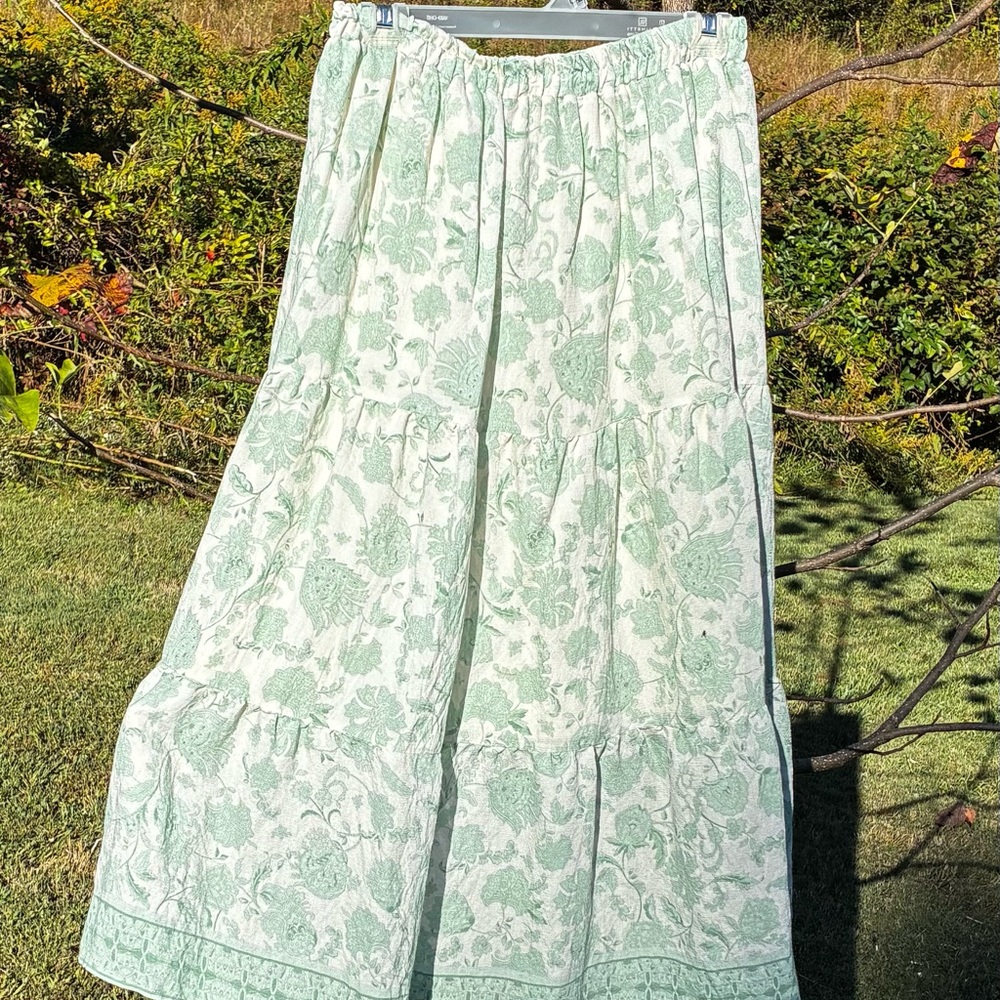 Blu Pepper Light Green Patterned Maxi Skirt